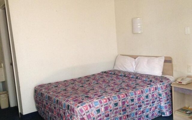 Relax Inn Forth Worth