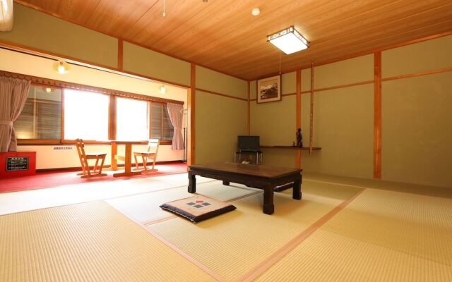 Kannabe Highland Hotel