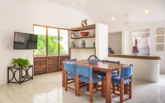 Playa house near 5th av.