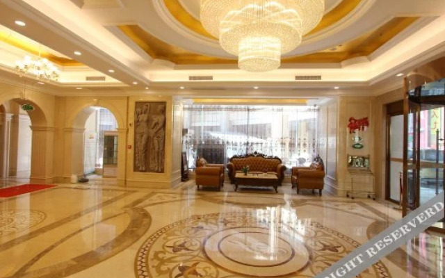 Vienna Hotel Xianning hot spring center flower bed shop
