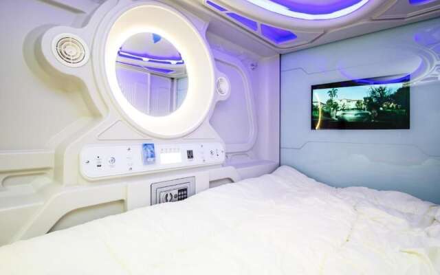 Capsule Hostel