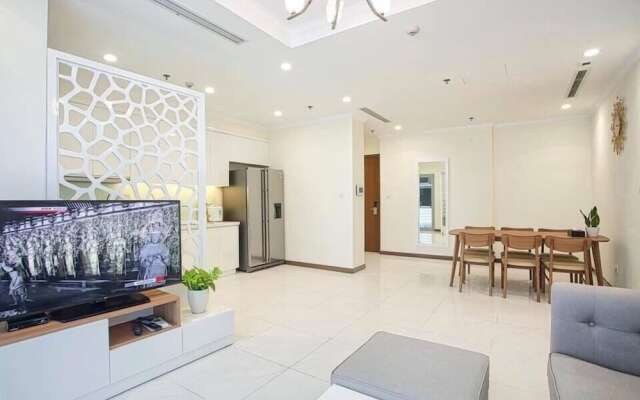 Luxury Apartment in Vinhomes