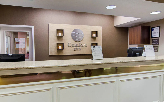 Comfort Inn West
