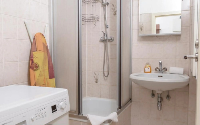 Kriehubergasse by ichbucheAT