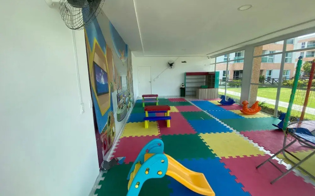 Flat Muro Alto CC 110 by La Playa