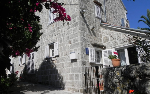 Villa By The Sea Near Dubrovnik