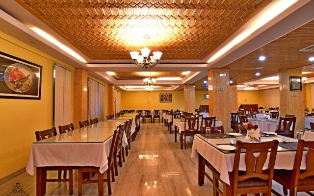 Hotel The Grand Mamta