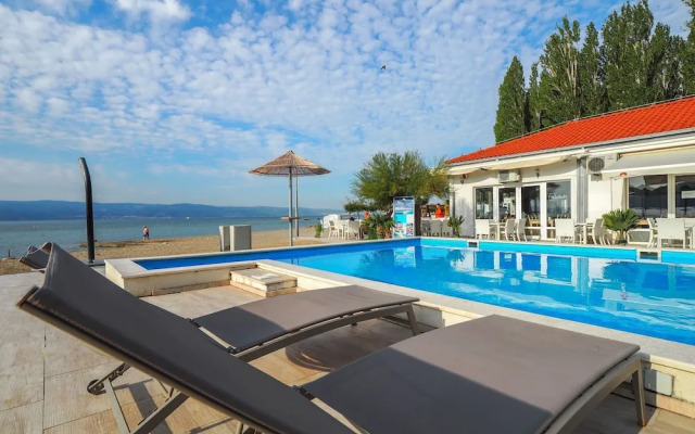 Mediteran Bungalow Galeb Omis