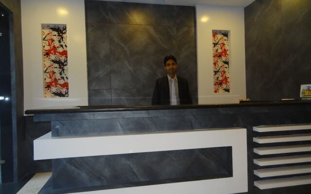 Kamakshi Residency by Royal Collection