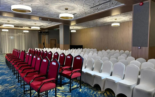 Surgrand Hotel