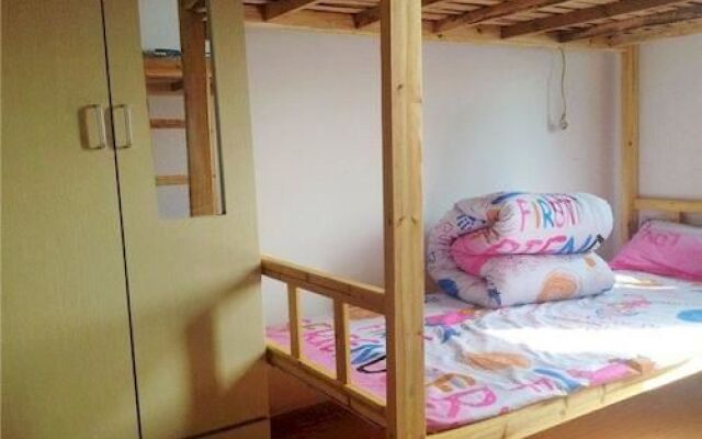 Qingning Apartment