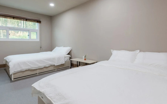 Yeongheungdo Tour Pension