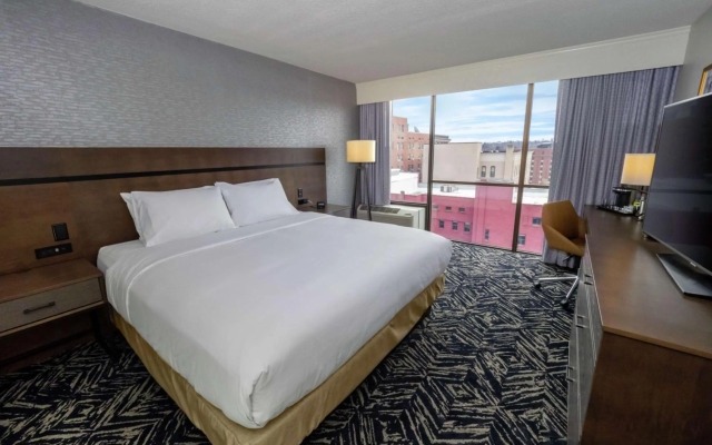 DoubleTree by Hilton Jamestown