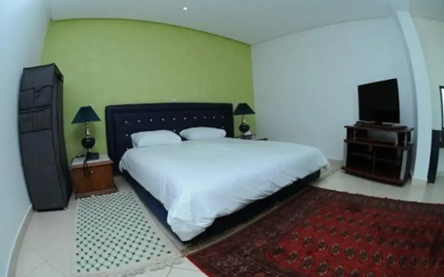 Free Zone Hotel