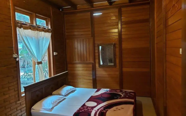 Roemah Kayu Saragan Syariah Magelang RedPartner