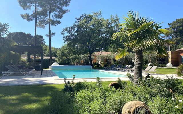 Hôtel Les Sables d'Ocre & SPA