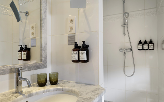 Hôtel Le Lavoisier & Spa