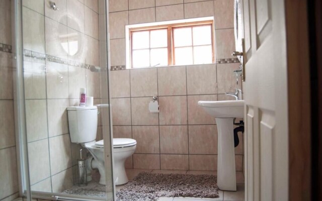 Brooklyn Guesthouses - Stamdard Double Room