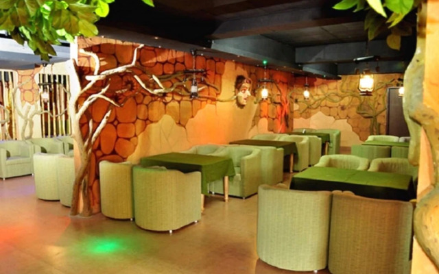Sky Palace Hotel
