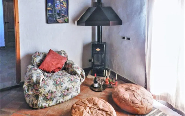 Delightful Holiday Home in Fulgatore With Swimming Pool
