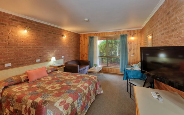 Country Roads Motor Inn Narrandera
