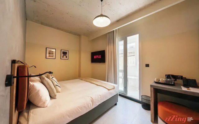 Stuart Rooms by Zzzing