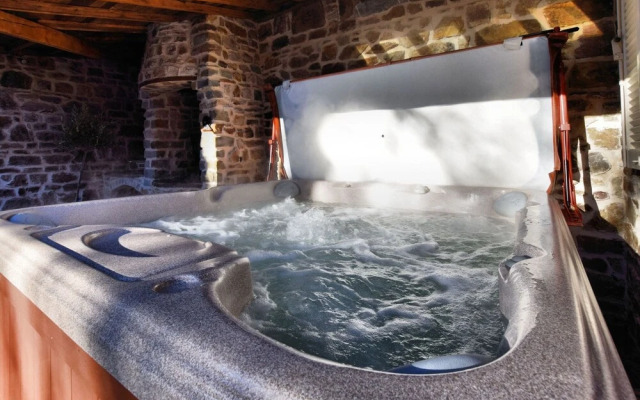 Delightful Holiday Home in Harre with Sauna, Hot Tub, Terrace