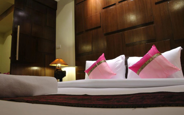 Boonjumnong Modern Apartment