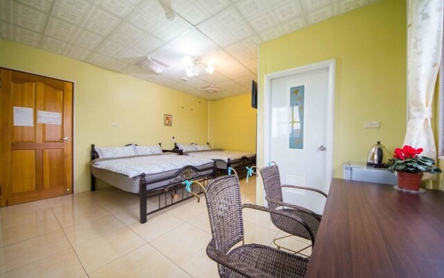 Red Crown Jacana B&B