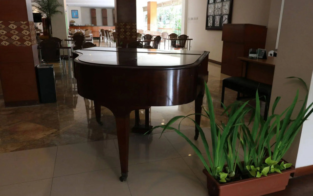 Papyrus Tropical Hotel