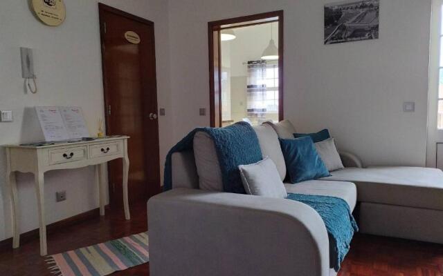 Margarida House - Stone Apartment