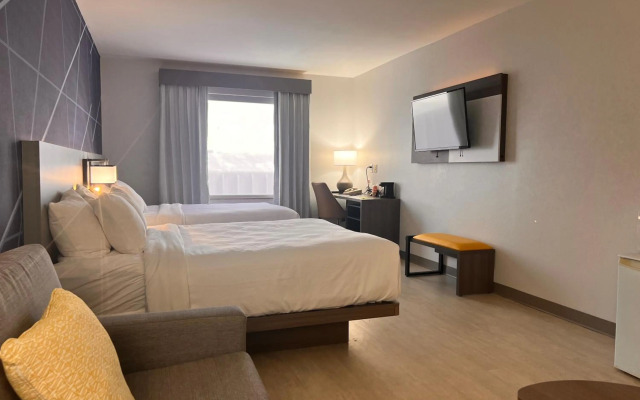 Comfort Suites Louisville Airport