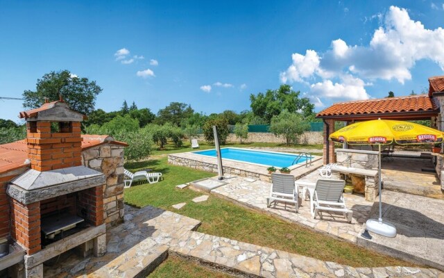 Amazing Home in Rovinj With 2 Bedrooms and Outdoor Swimming Pool