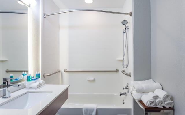 Holiday Inn Express Suites Augusta West -Ft Gordon