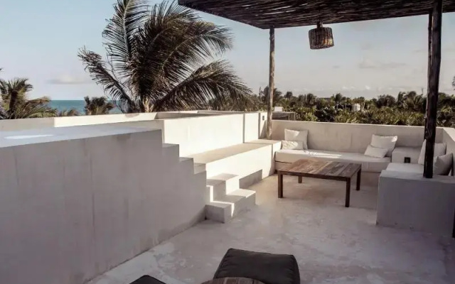 UMi Tulum