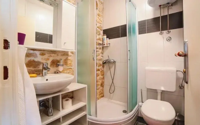 Beachfront Apartment In Dalmatia