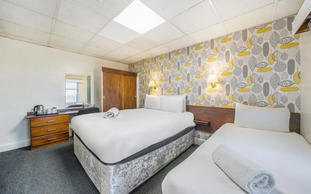 Bluewaters Hotel