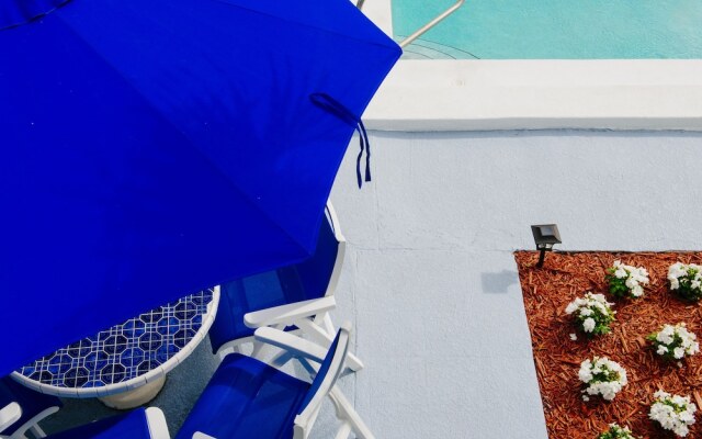 Sea Spray Inn
