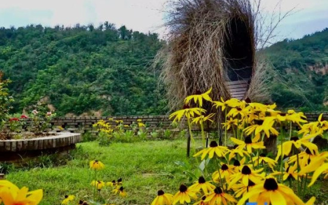 Yan'an Heritage Cave Hotel