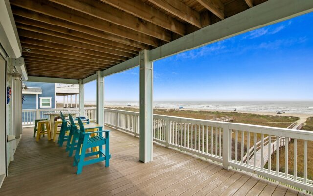 Enchanted Beachfront 3 Bedroom Home