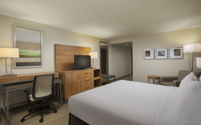 Holiday Inn Grand Rapids Airport by IHG