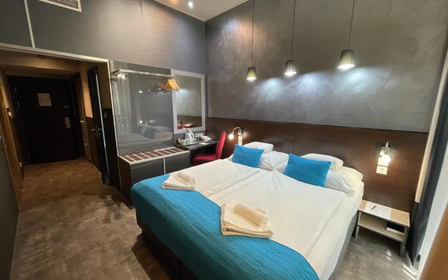 Carat Boutique Hotel