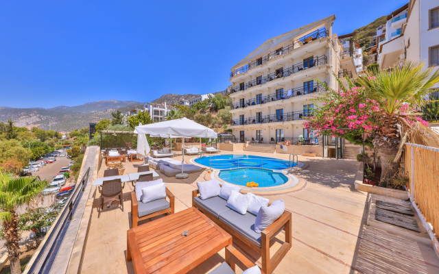 Hera Hotel
