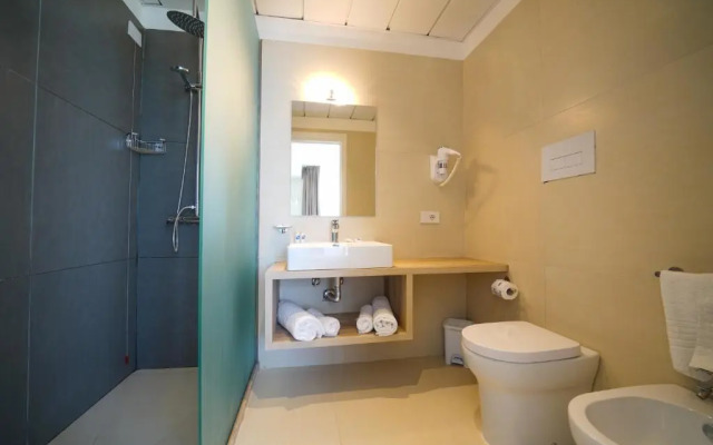 Eleamare Resort