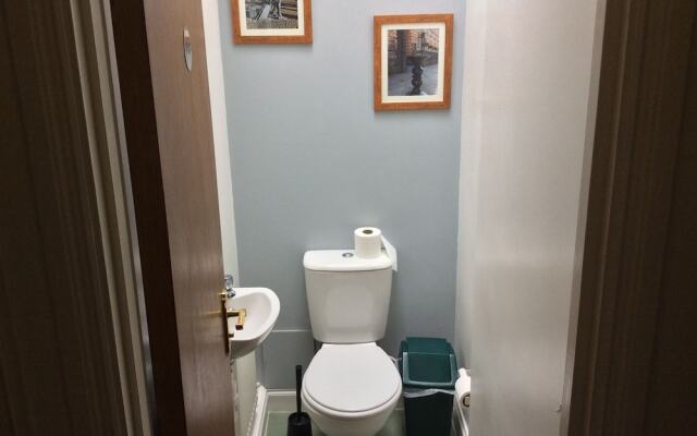 Avon Side Guest House