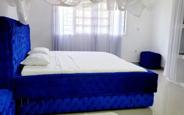 Green Malindi Apartments by RevSerene