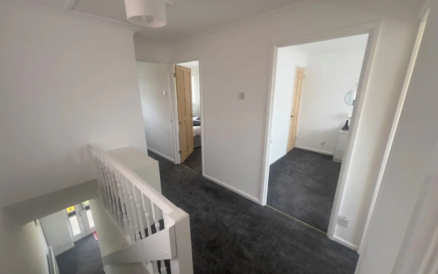 Charming 3-bed House in Leighton Buzzard
