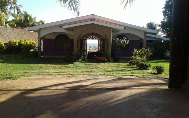 Hotel Rancho Infinito