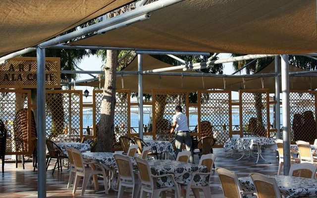 Mira Meridia Beach Hotel