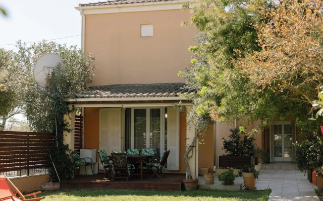 Villa Aristotle